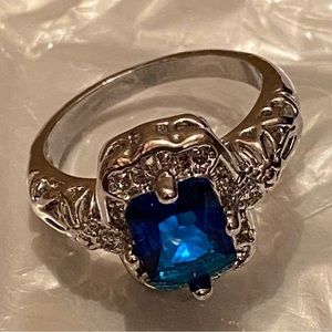 New - Fine Fashion Women’s Princess Cut Cubic Zirconia Faux Silver Wedding Ring